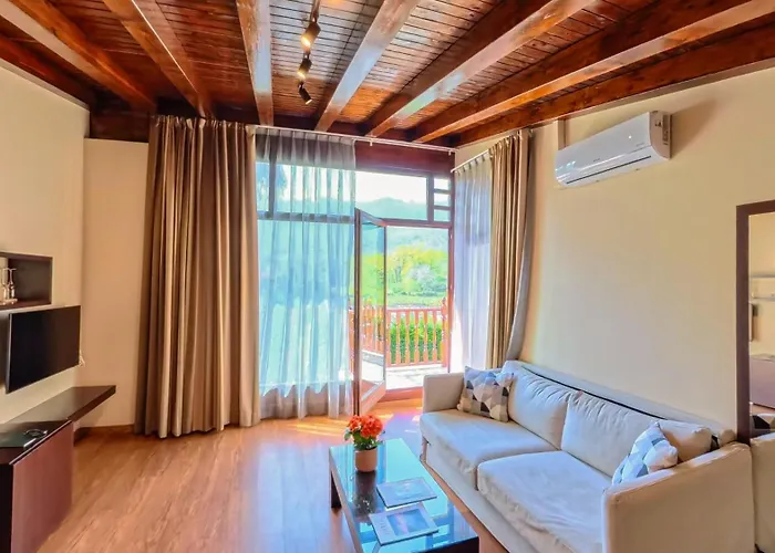 Indiana Boutique Hotel
