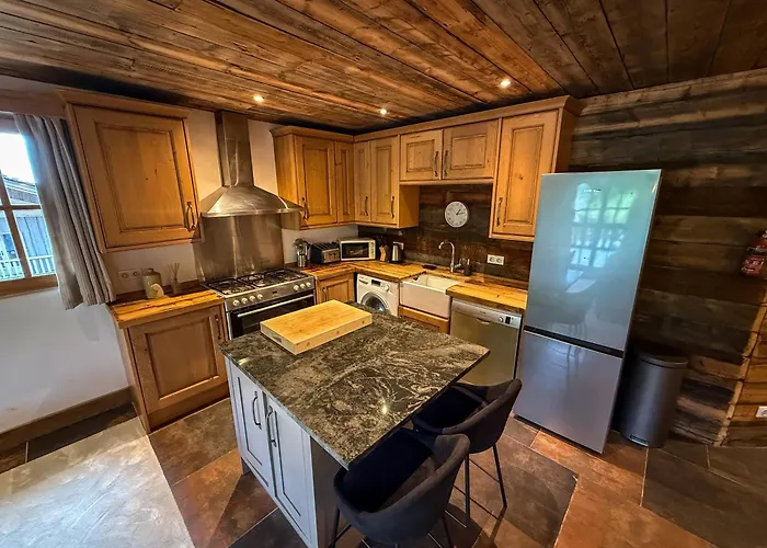 Black Diamond Sainte Foy Chalets
