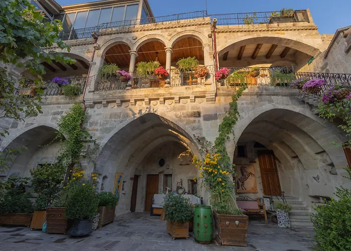 Aren Cave Hotel And Art Gallery
