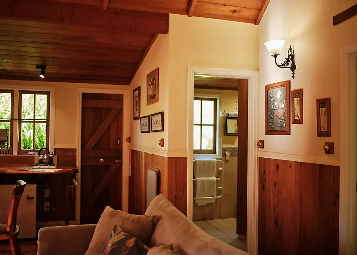 Vineyard Cottages - Kumeu