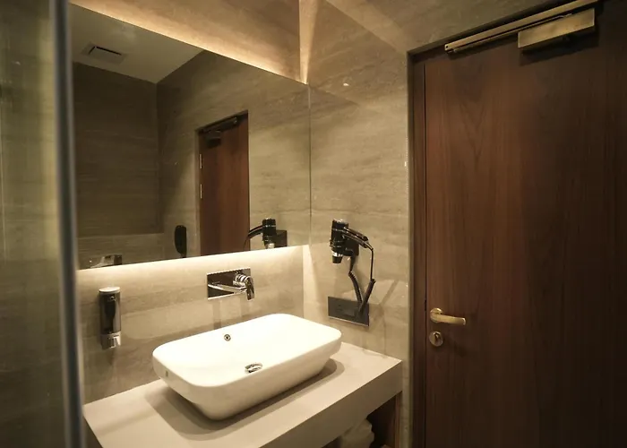 Regent Park Hotel