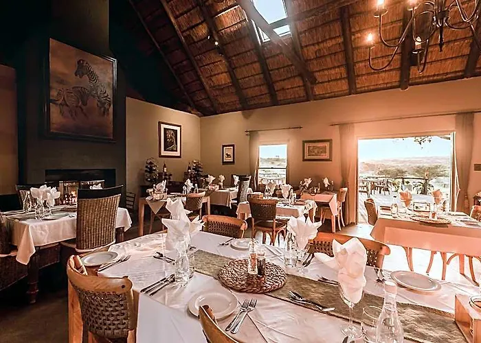 Hlosi Game Lodge