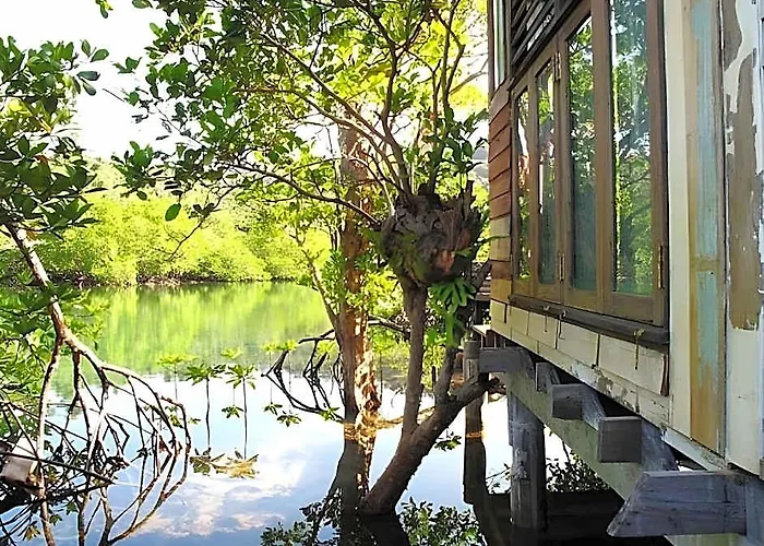 Bann Makok The Getaway