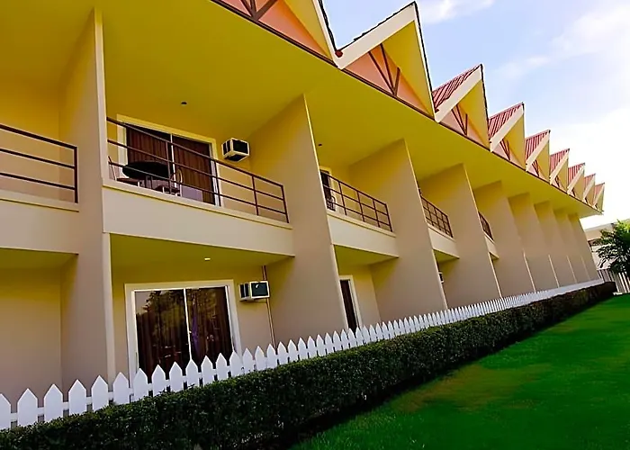 Camp Holiday Resort & Recreation Area