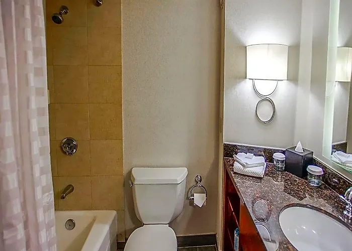 Ramada By Wyndham Southfield
