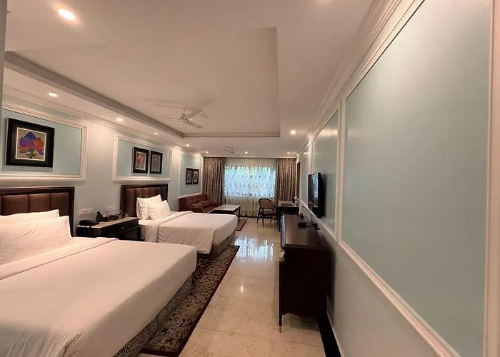 Mayfair Lake Resort