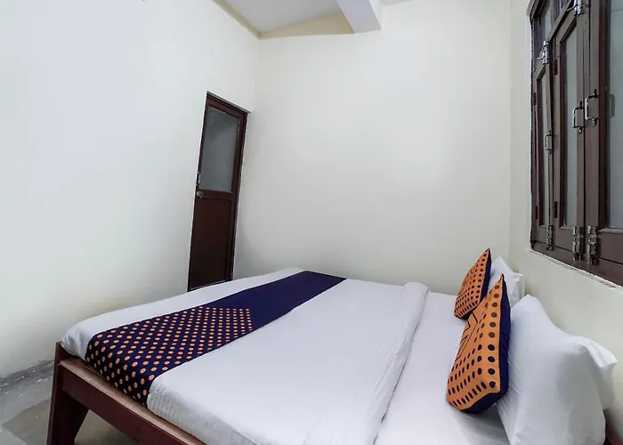 Spot On Hotel Aina