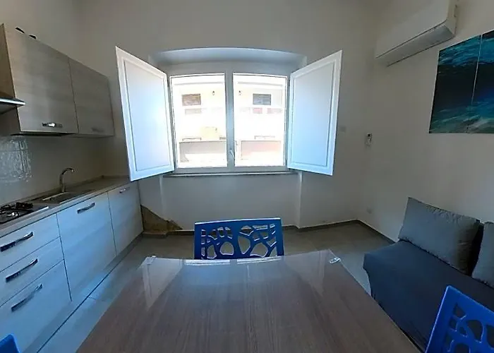Charming Santantioco Apartment With 2-Way Air Con Uncovered Parking
