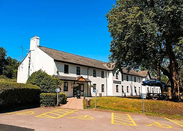 Coach & Horses Hotel