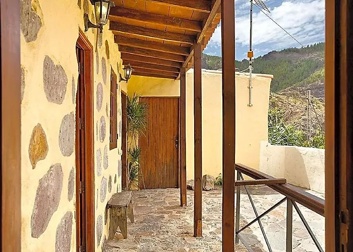 Rural House Pepita Flores