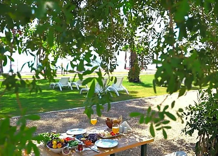 Dolunay Suit & Beach