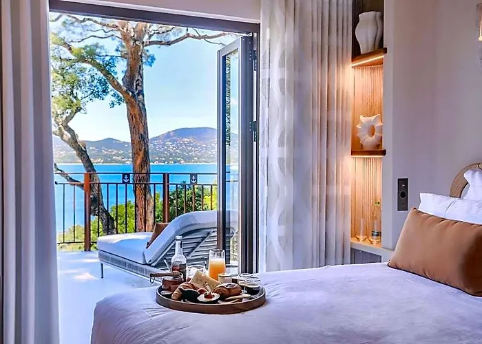 Tinah Saint-Tropez