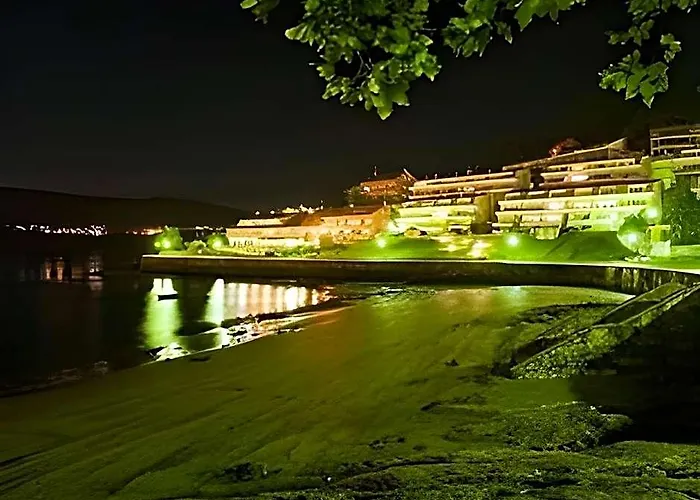 Hotel Praia De Quenxe
