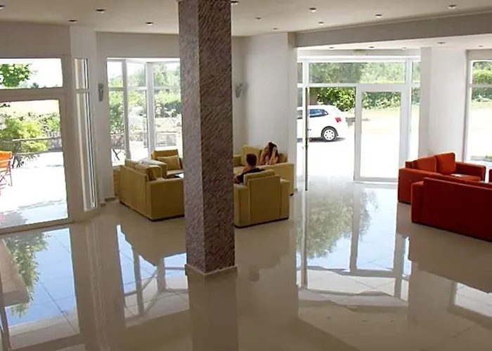 Pashos Hotel