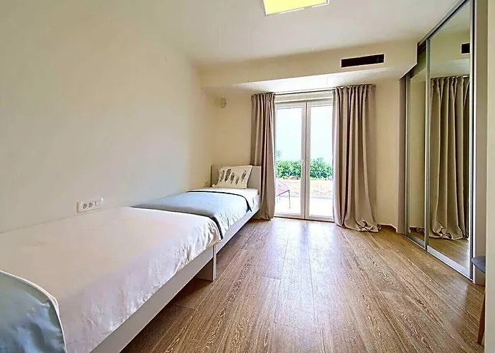 Moderana Comfortable Holiday Residence