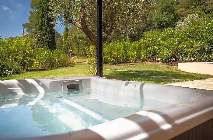 Chateau Du Parc - Gites & Spas A Pezenas