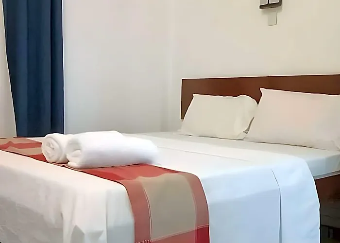 Sunvilla Beachfront Hotel