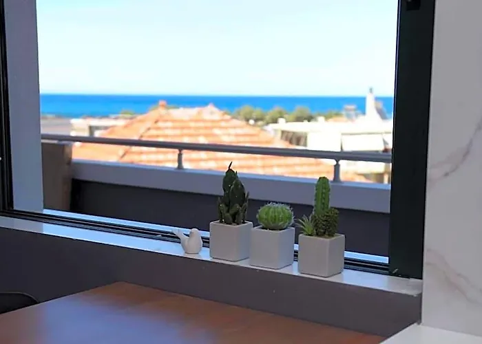 Phaedra'S Studio Sea View