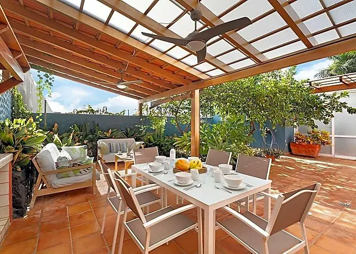 La Calabacera Casa Amarilla