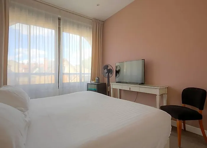 Hotel Le Renoir