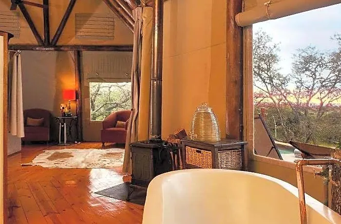 Bush Lodge