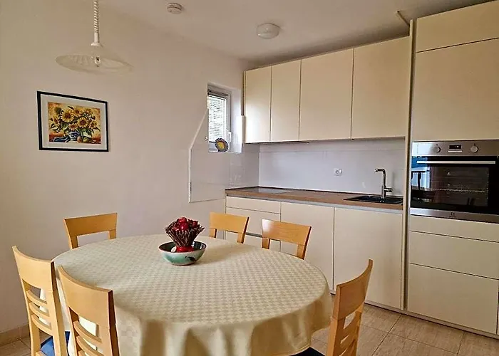 Holiday Apartment With A Balcony And Sea View, Just 300 Metres From The Beach