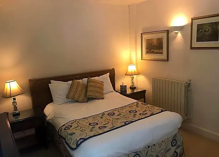 The Crown Hotel