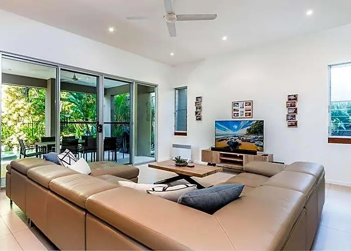 Luxury Family Home, Sunset Views - Heated Pool