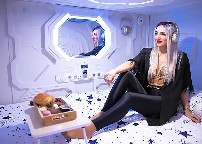 Quick'Hot By Gts - Capsules Et Chambres Confortables