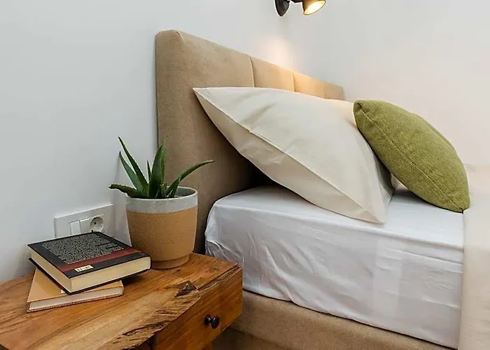 Apartment 22