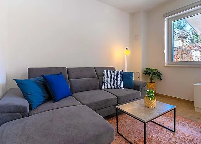 Apartment Blue Monstera