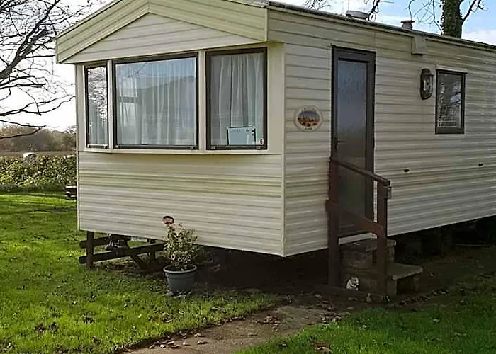 Cosy Caravan At Blackmoor Farm