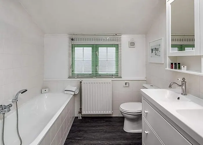 Villa In Banjaard Near North Sea Beach