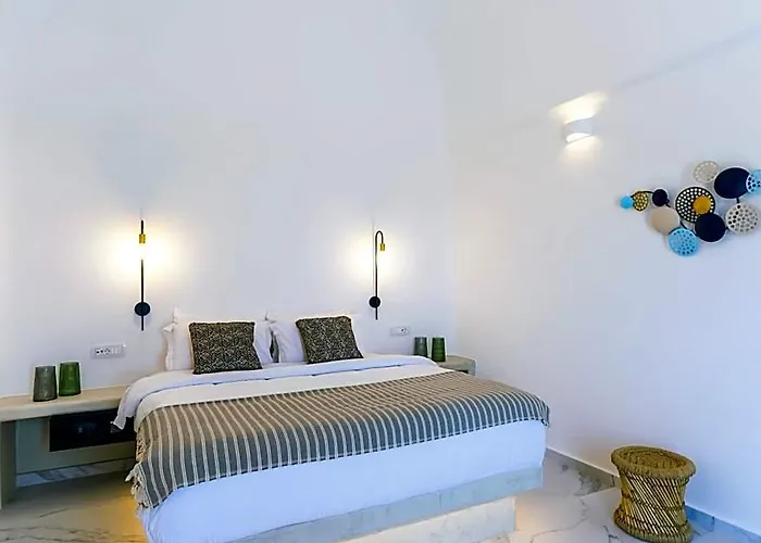 Lavadoze Luxury Suites