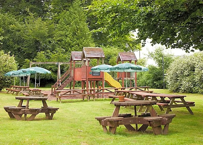 Hunters Hall Inn By Greene King Inns
