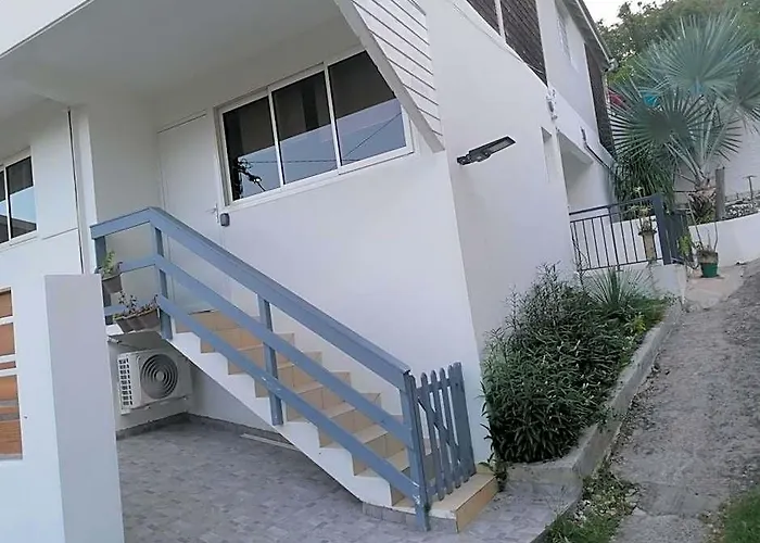 Appartement Calme A Gosier Au Centre De L'Ile