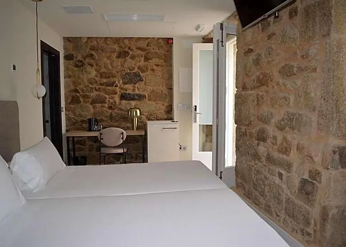 Corona De Galicia Rooms