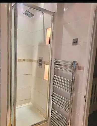 Room Near Wembley Stadium, Ovo Arena