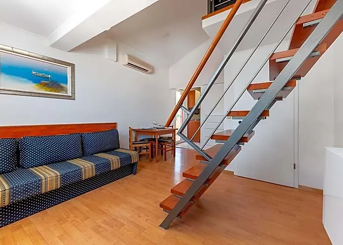 Rossa Apartment