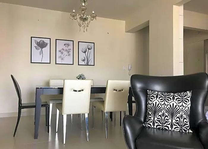 Edificio Central, De 3 Quartos Com Garagem
