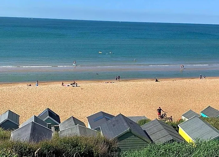 Luxury Seaside Retreat Holiday Home - Shorefield Country Park