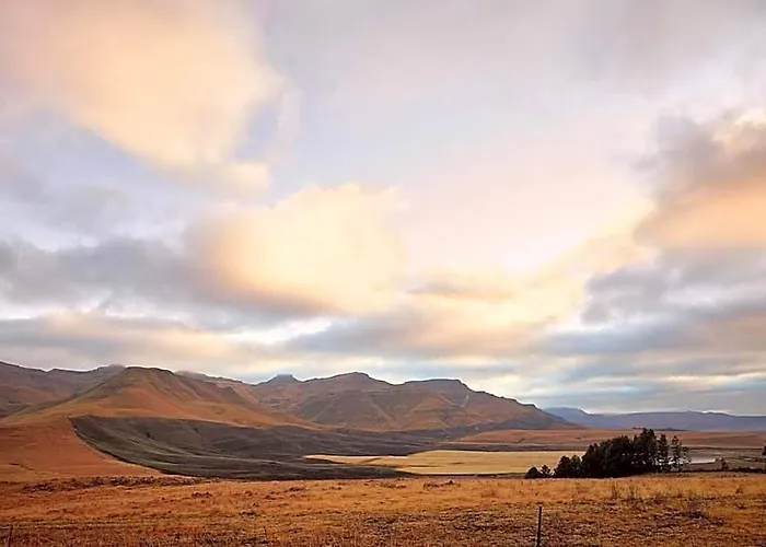 Dog-Friendly Farm Cottage In The Berg By First Private Stays