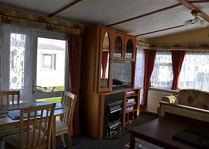 Caravan 6 Berth North Shore Holiday Centre With 5G Wifi