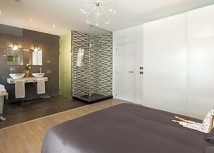 Mafloras Luxury Beach Apartment