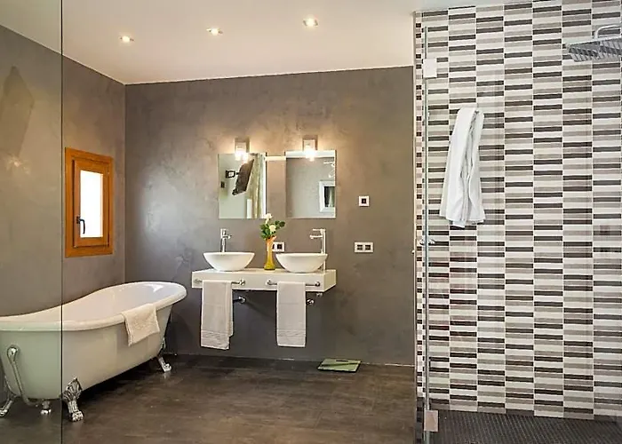 Mafloras Luxury Beach Apartment