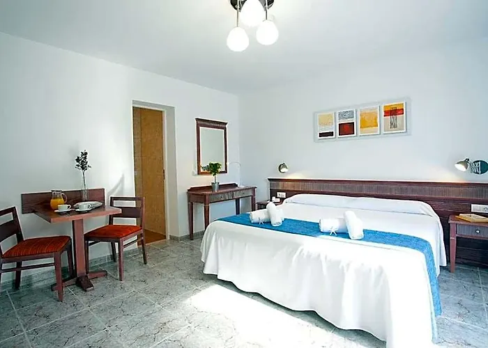 Apartamentos Cala Murada Tennis