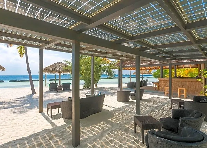Komandoo Island Resort & Spa
