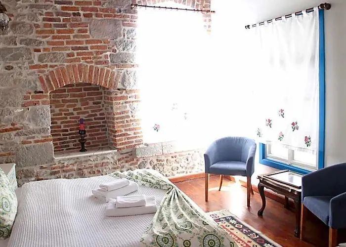 Bergama Taskonak