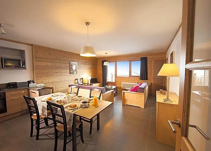Cgh Residences & Spas Les Chalets Du Soleil Contemporain