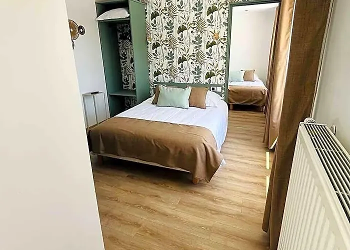 L'Hemisphere Hotel